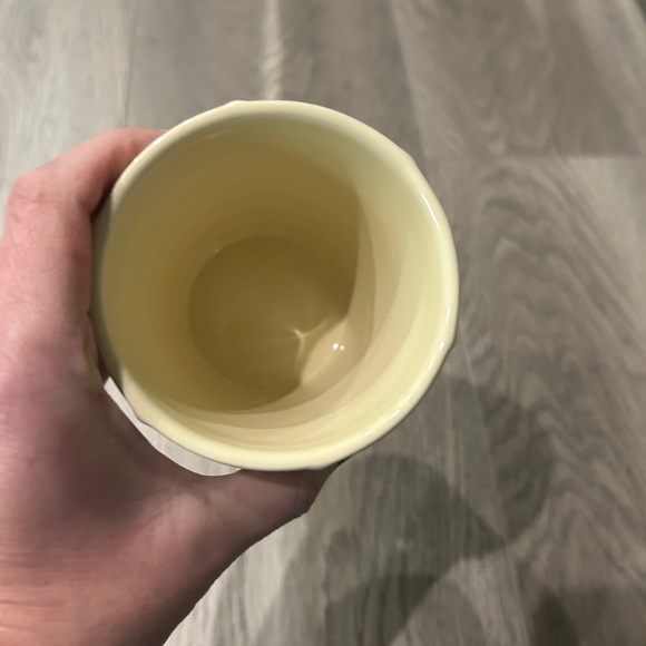 Mini Beige Ceramic Planter - Picture 2 of 3